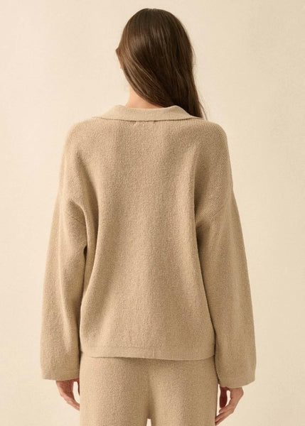 Catching Flights Pullover